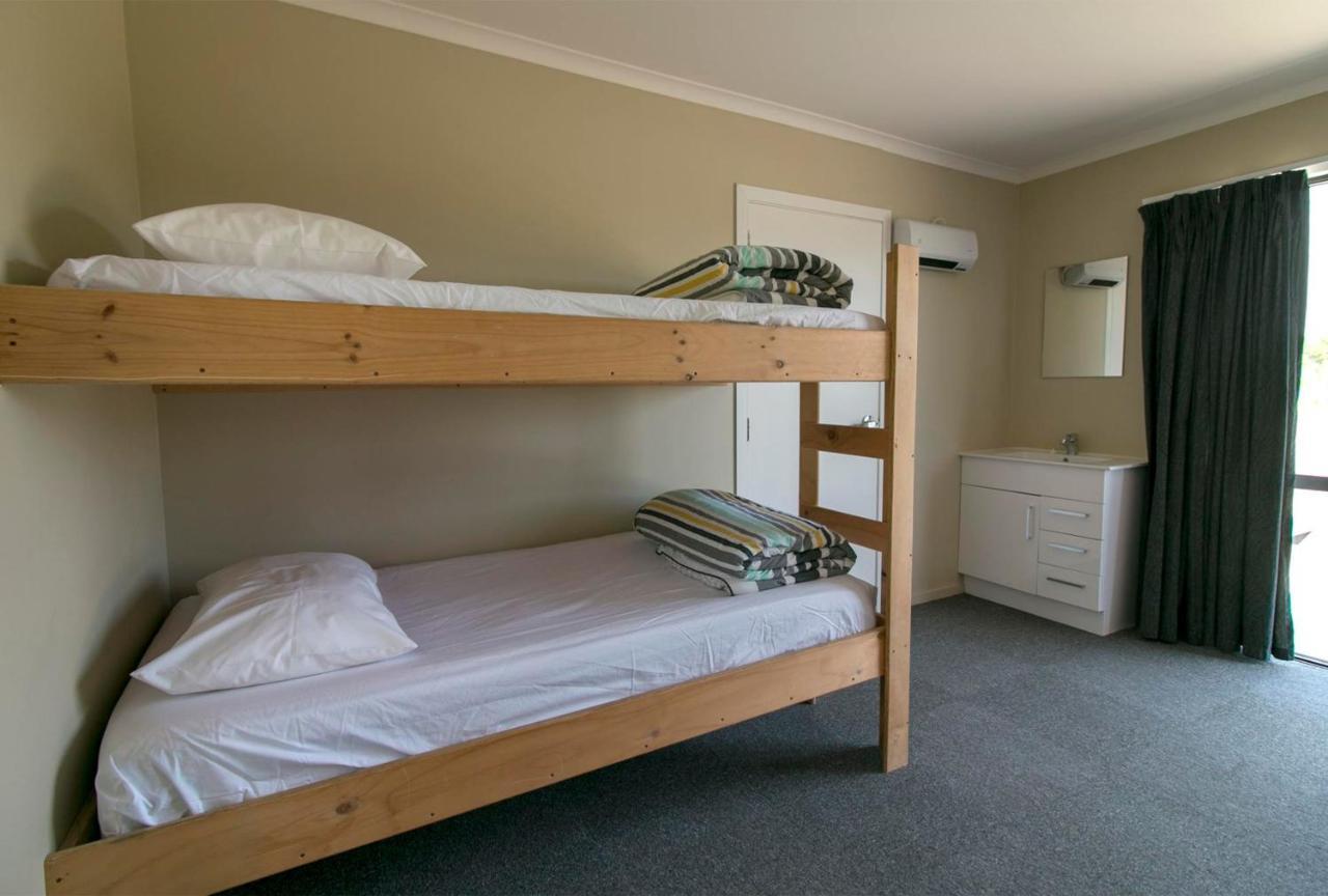 Hokitika Holiday Park Room photo